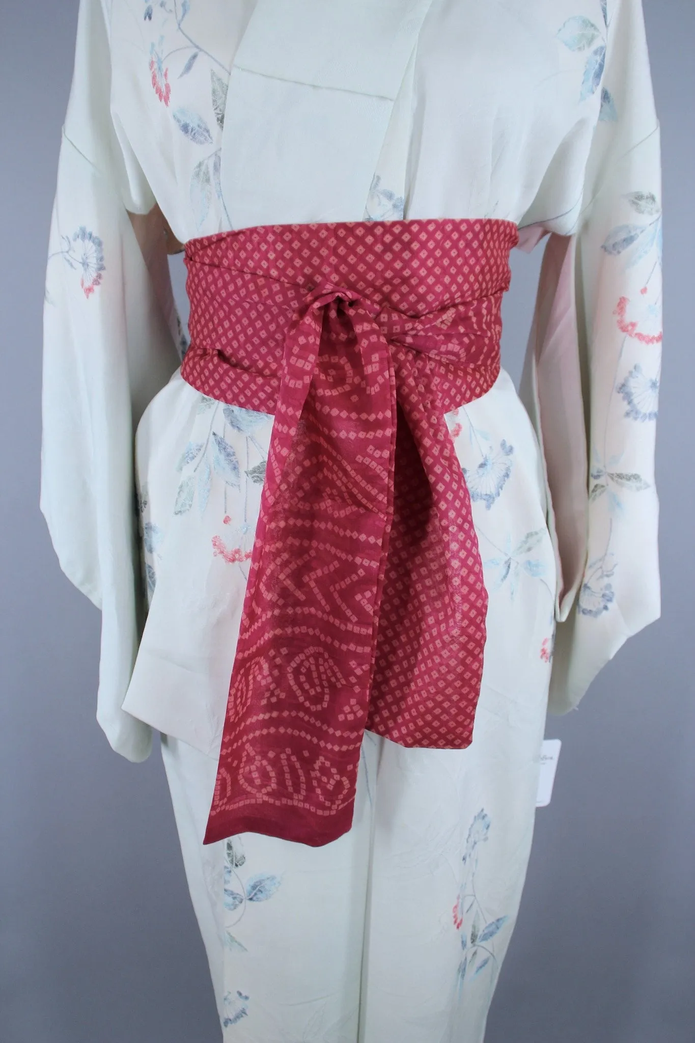 1960s Vintage Silk Kimono Robe / Pale Blue & Pink Floral