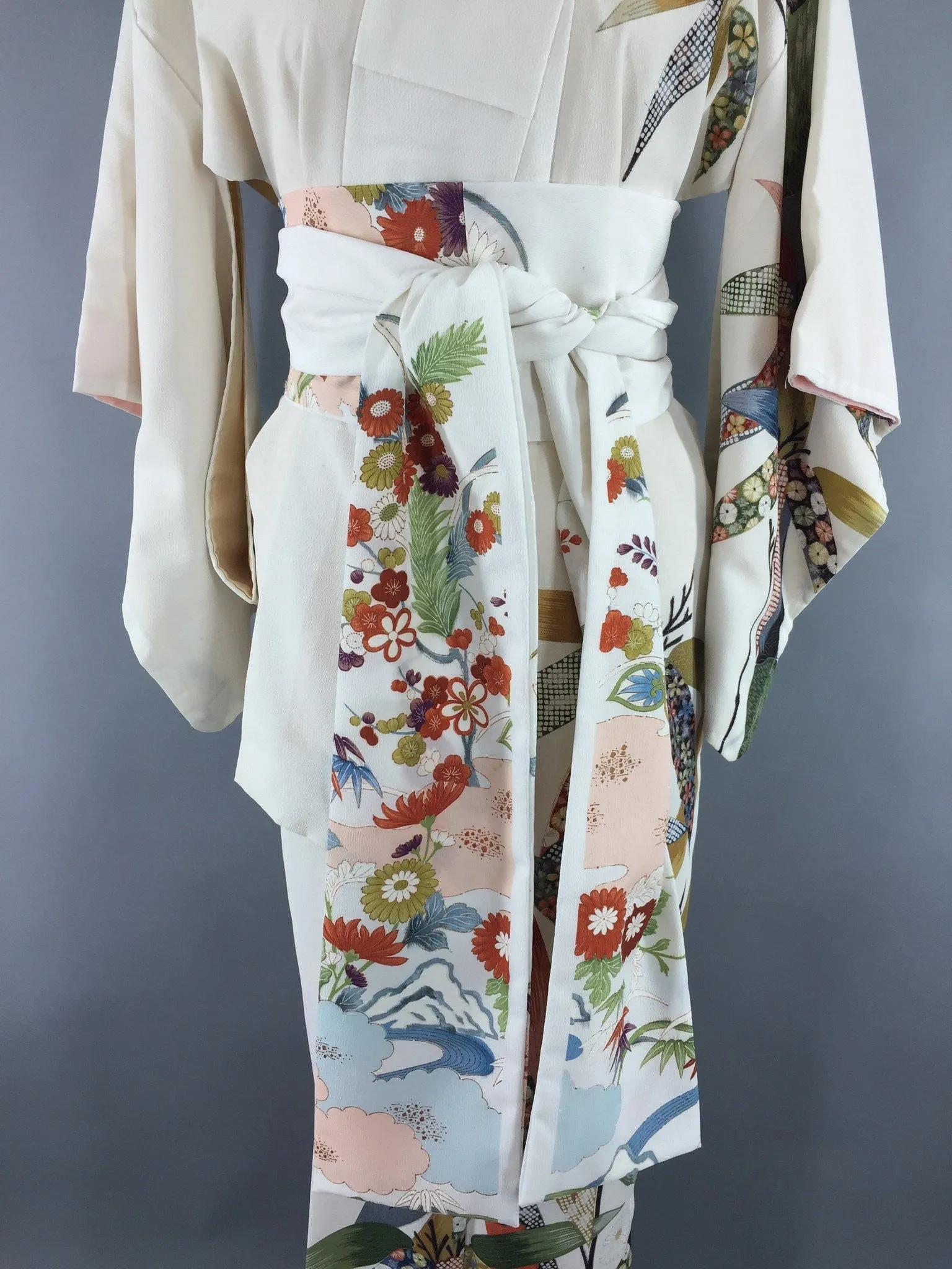 1980s Vintage Kimono Robe with White Floral Print