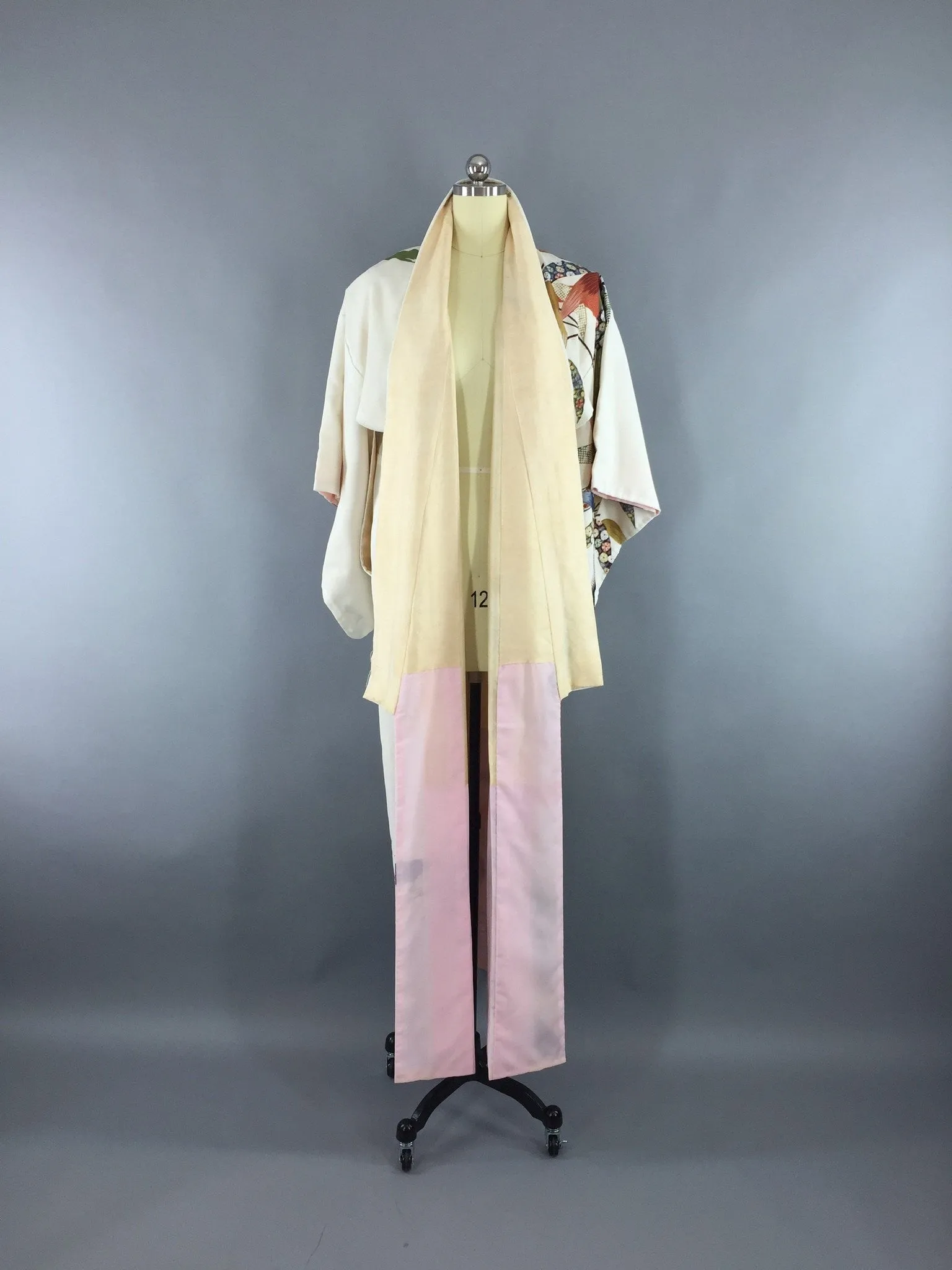 1980s Vintage Kimono Robe with White Floral Print