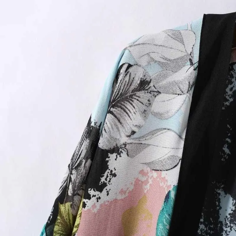Floral Print Half-Sleeve Kimono