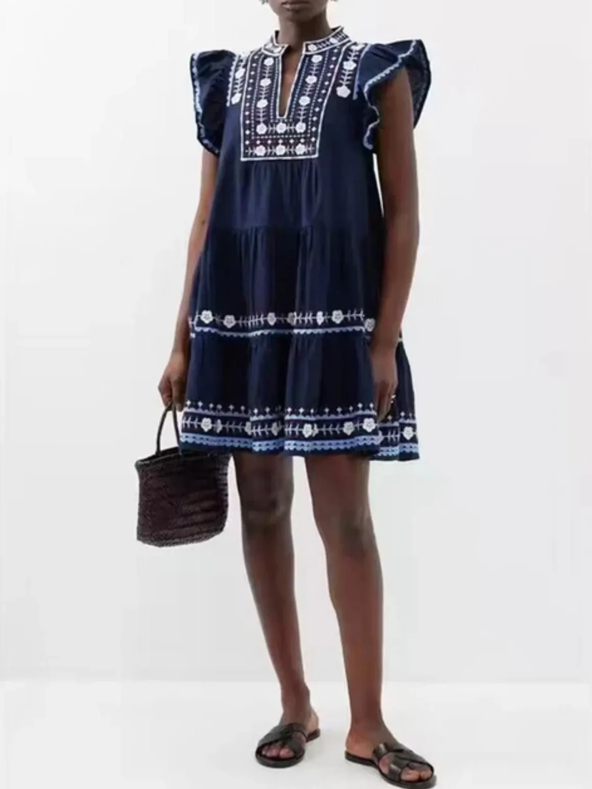 Navy blue embroidered details short dress