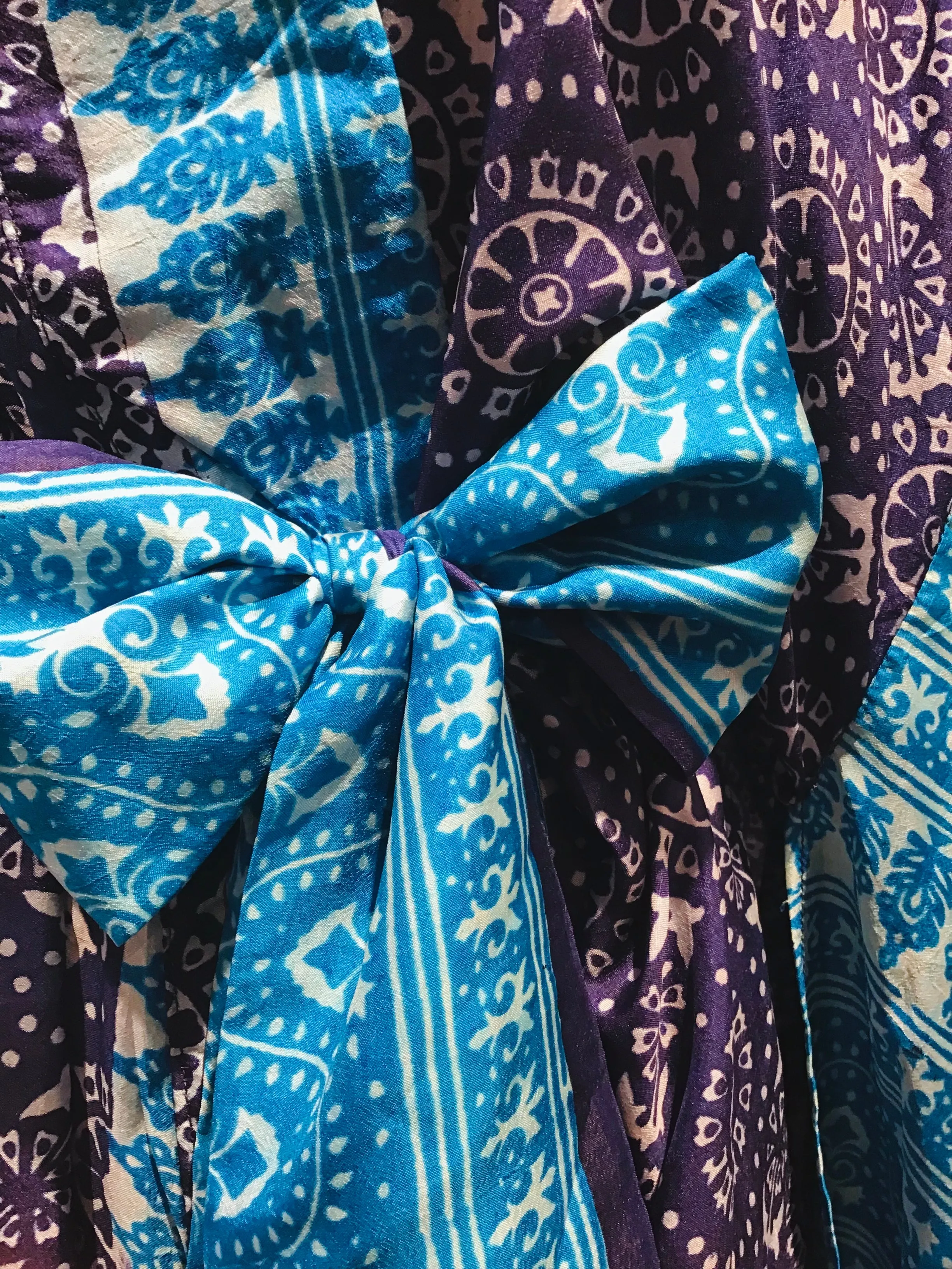 Sapphire Menelaus Silk Kimono