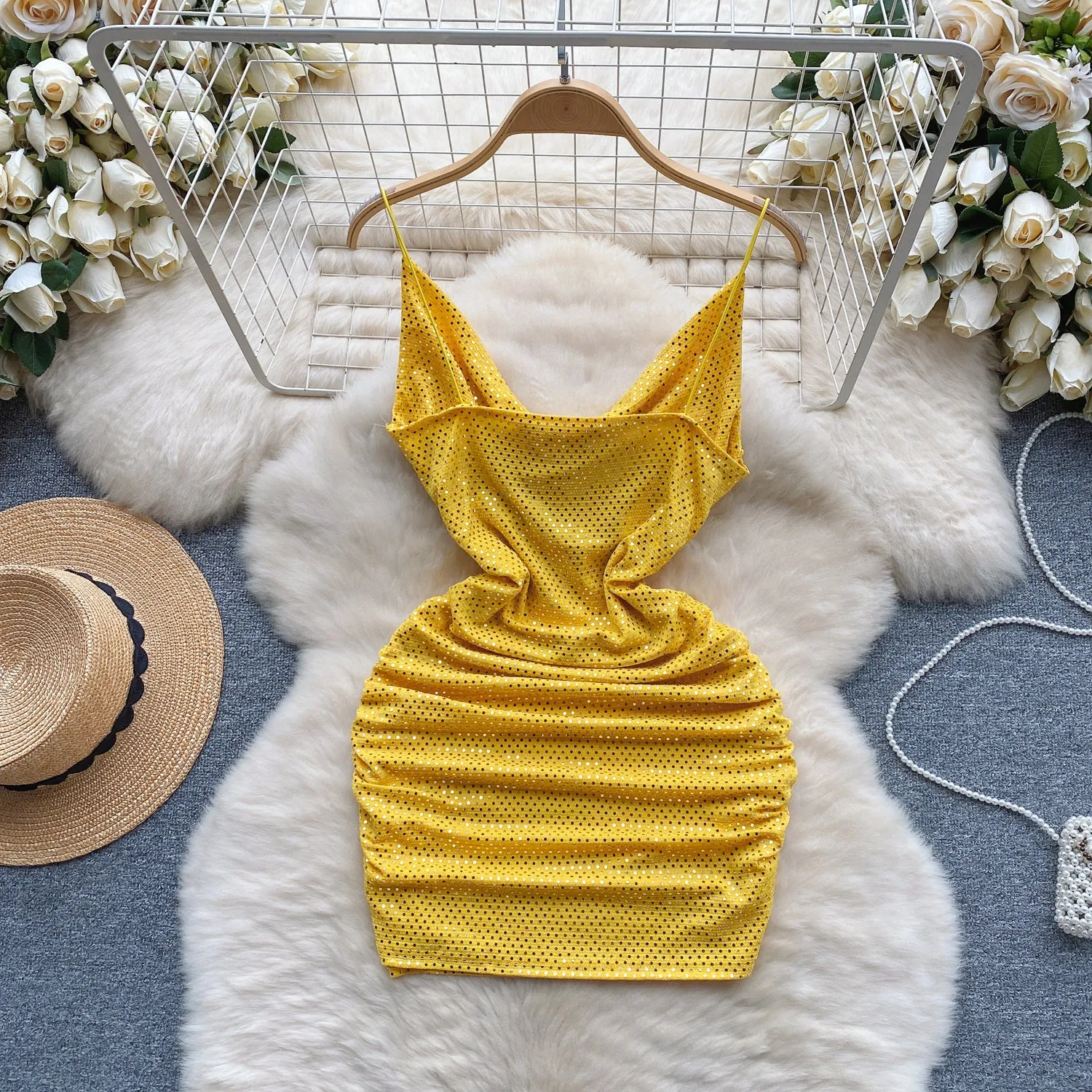 Sequined Pleated Hip-wrapping Slip Dress