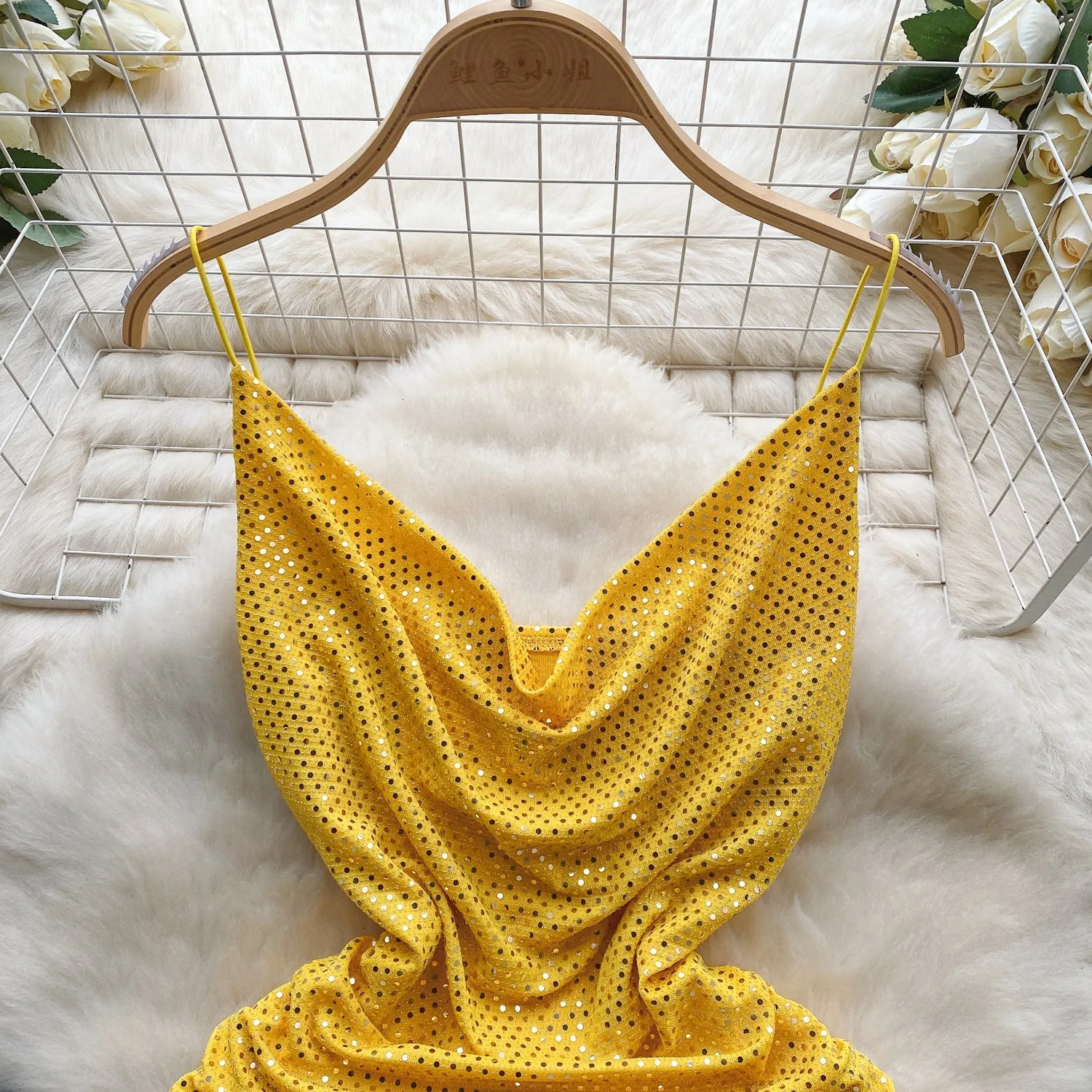 Sequined Pleated Hip-wrapping Slip Dress