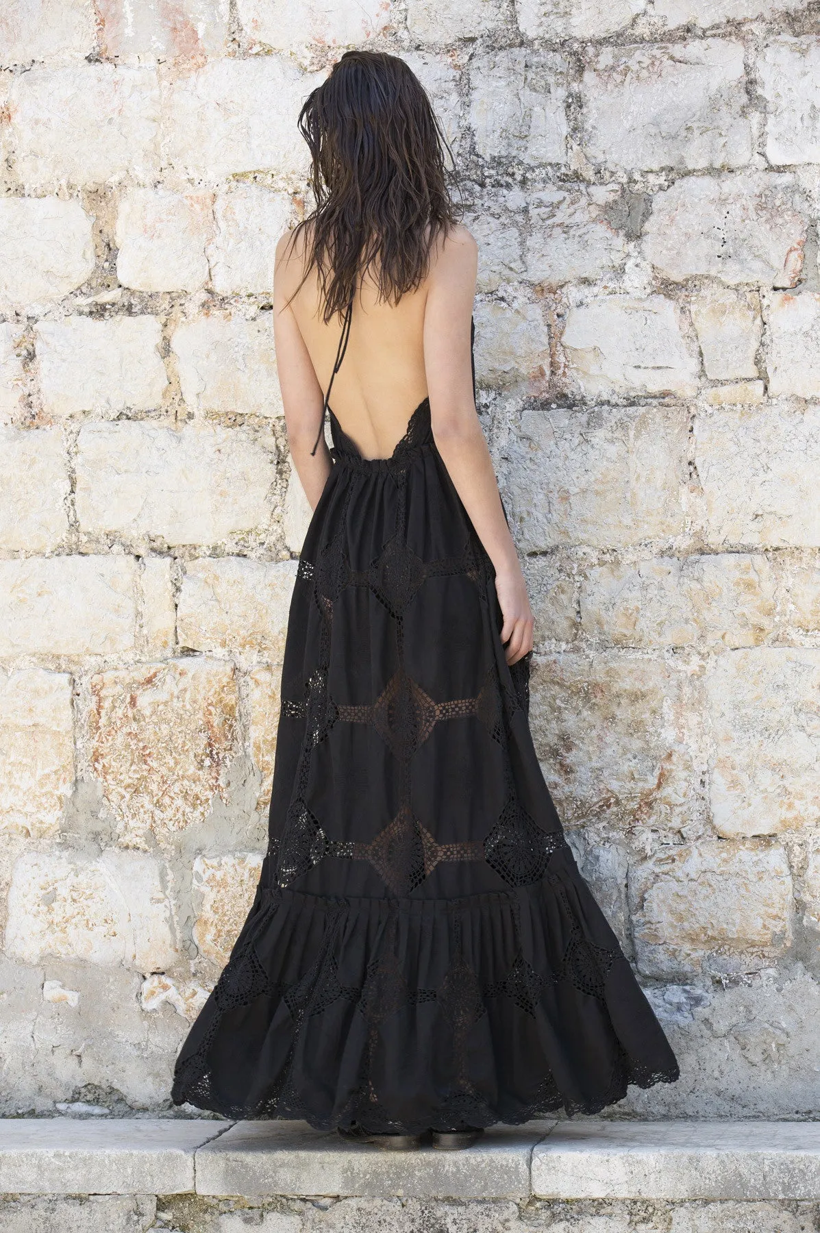 shares her deepest knowing dress