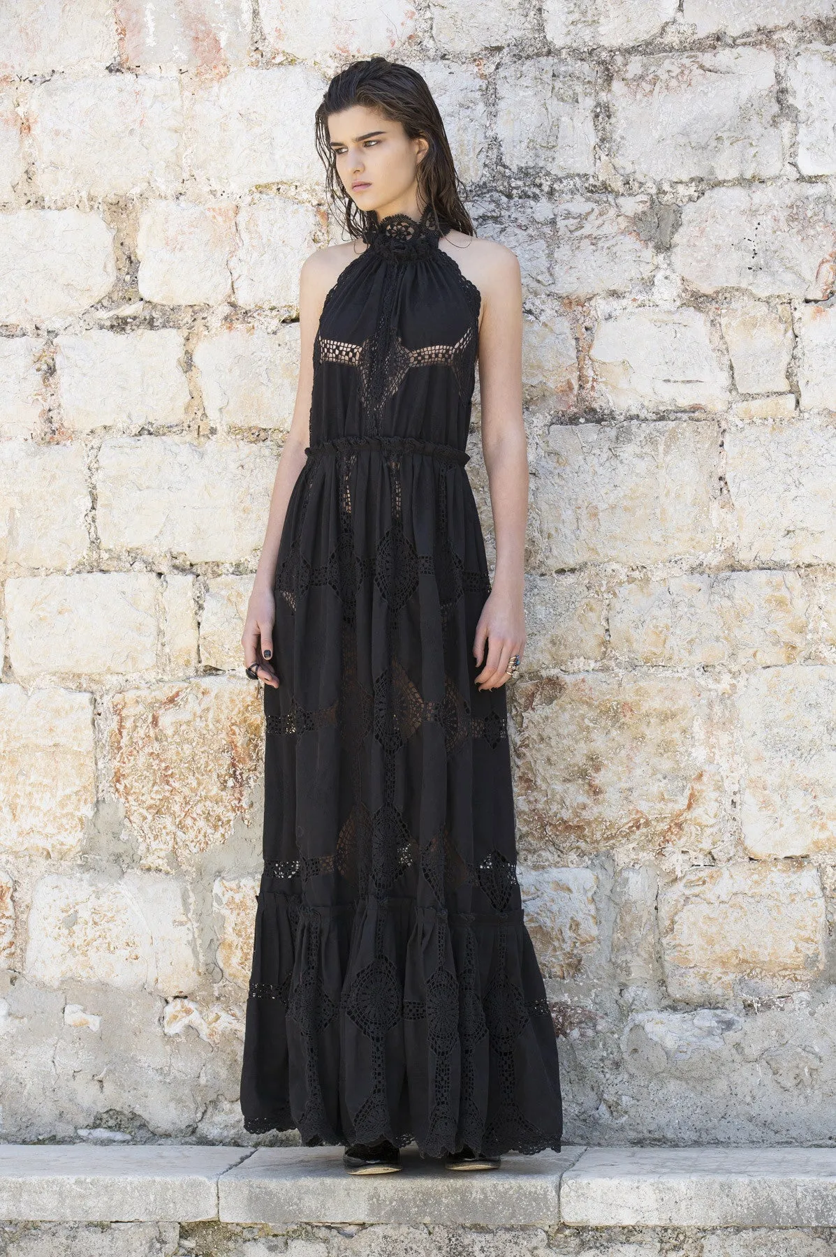 shares her deepest knowing dress