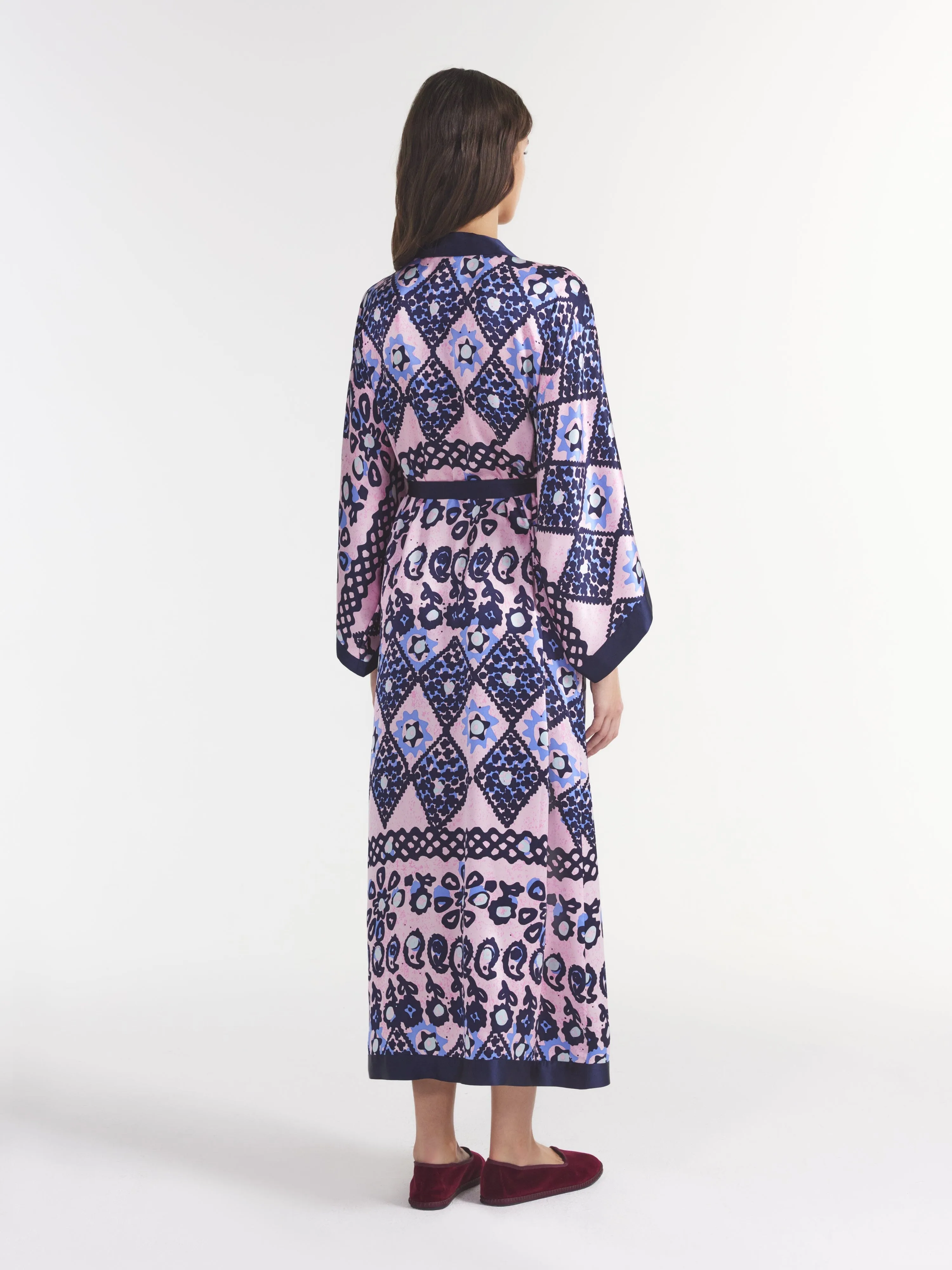 Silk Kimono Robe in Quartz Batik