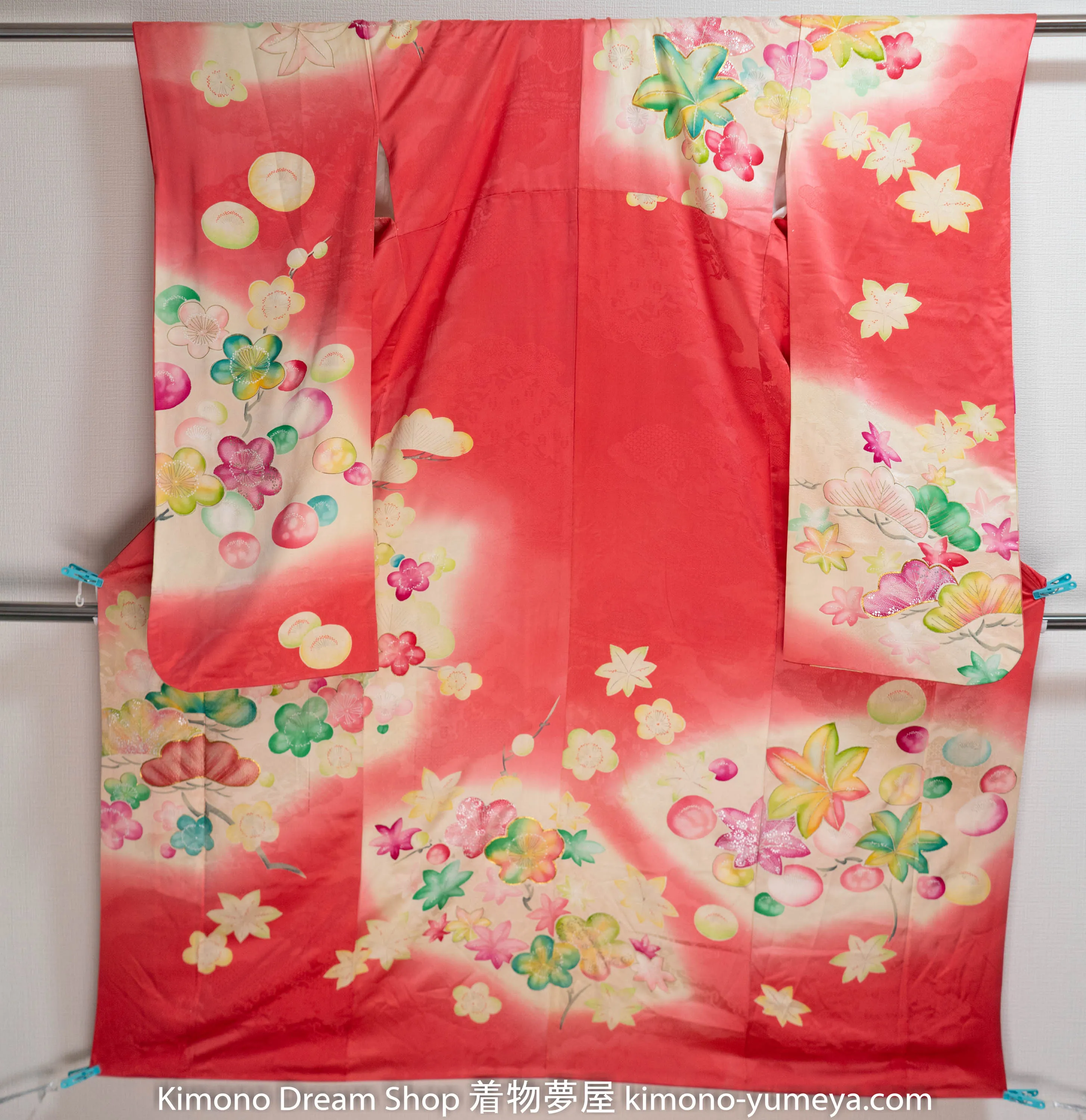 Silk Pinkish Reddish Furisode - Retro 1980s Abstract Flowers & Leaves Springtime Long Sleeve Kimono