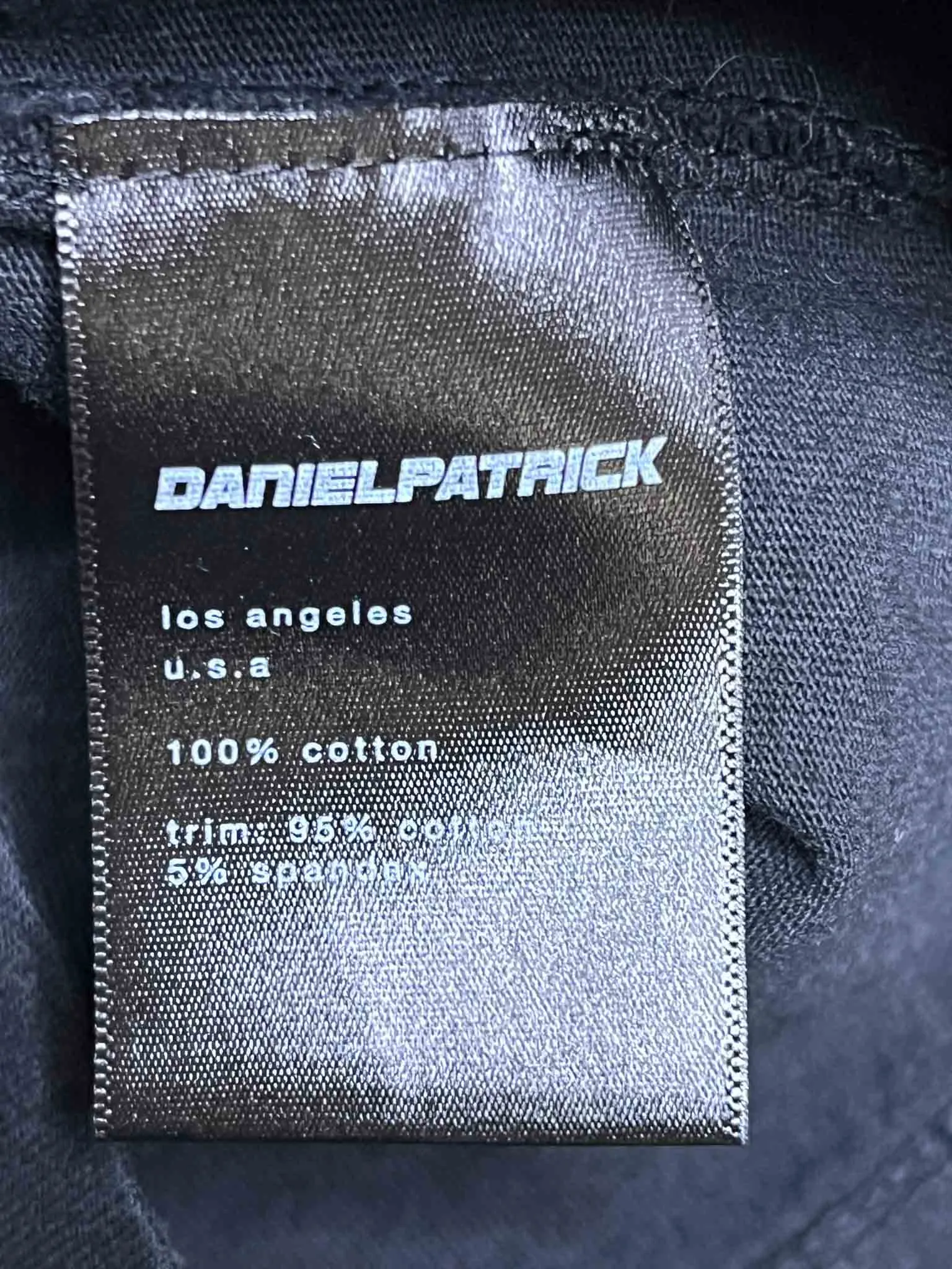 Size M | Daniel Patrick Black Distressed Square T-shirt