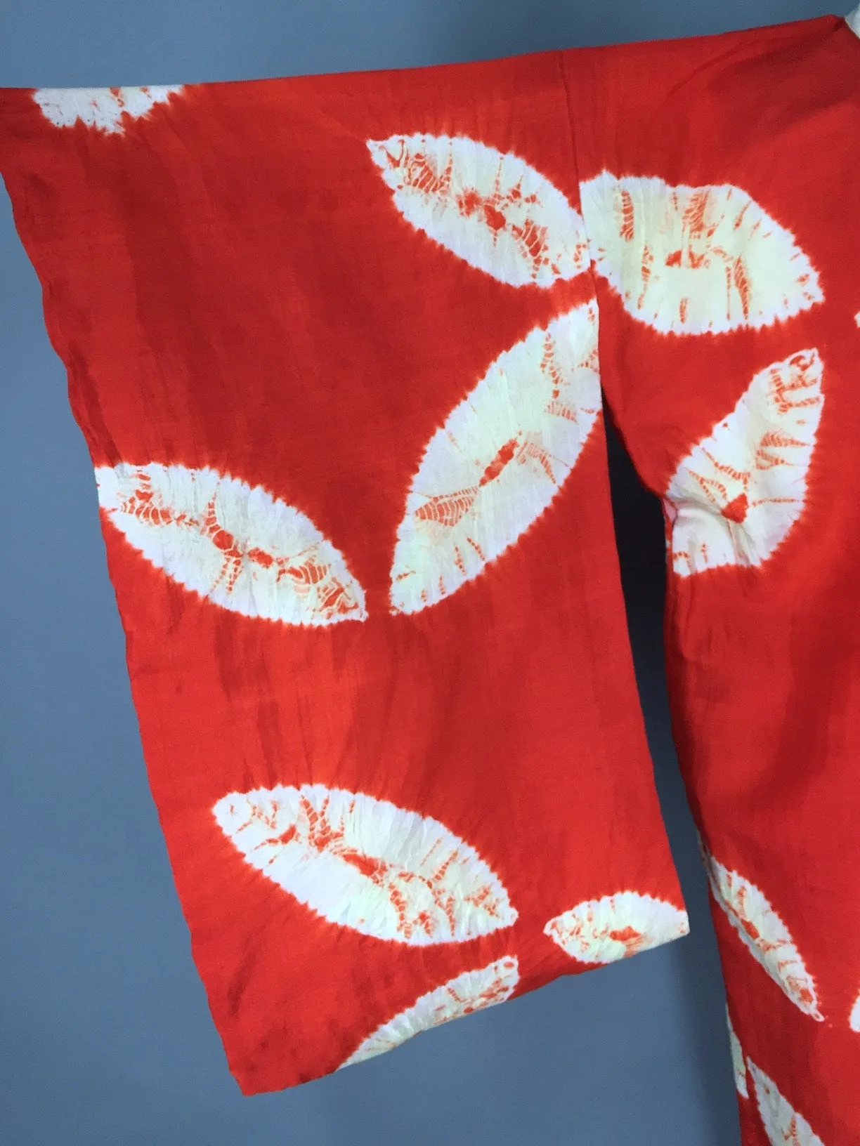 Vintage 1920s Silk Kimono Robe Juban in Orange Shibori